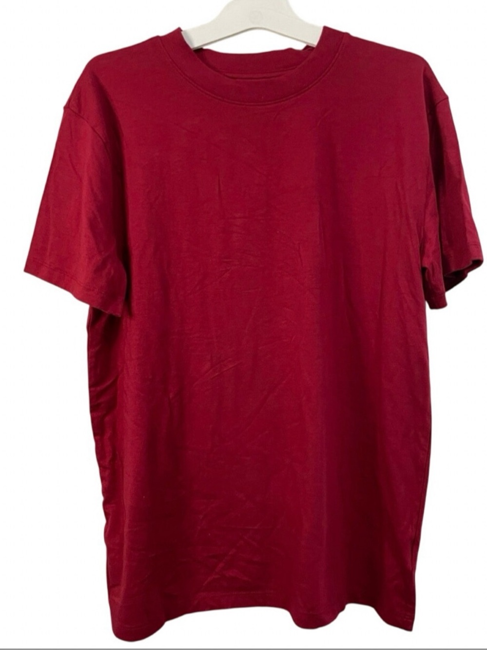 Universal Thread women’s Short Sleeve Tee in Burgundy